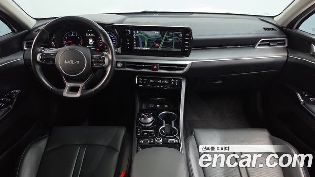 Kia K5 2023 — photo 10
