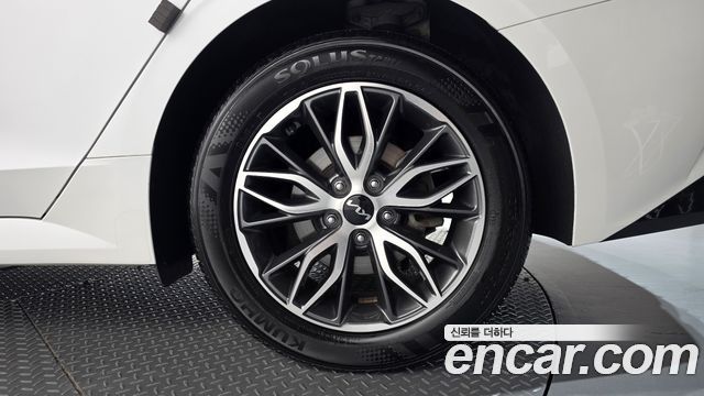 Kia K5 2023 — photo 7