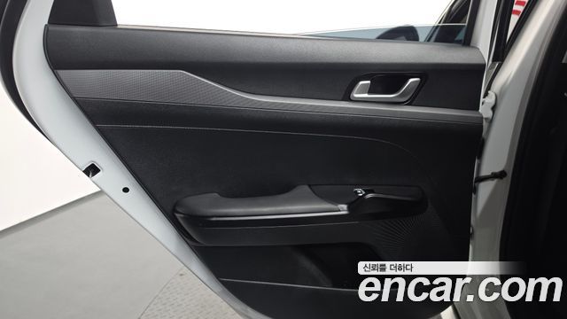 Kia K5 2023 — photo 15