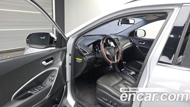 Hyundai Santafe 2018 — photo 13