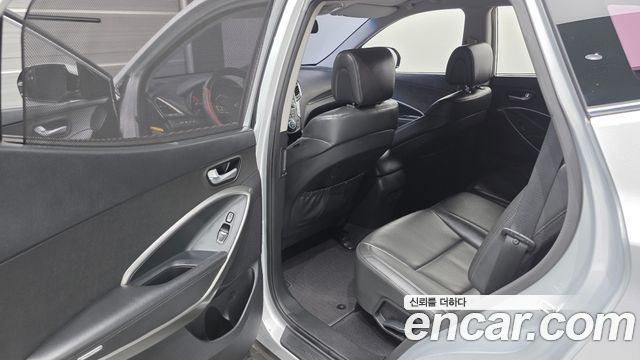 Hyundai Santafe 2018 — photo 17