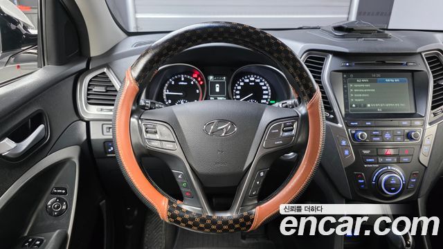 Hyundai Santafe 2018 — photo 18