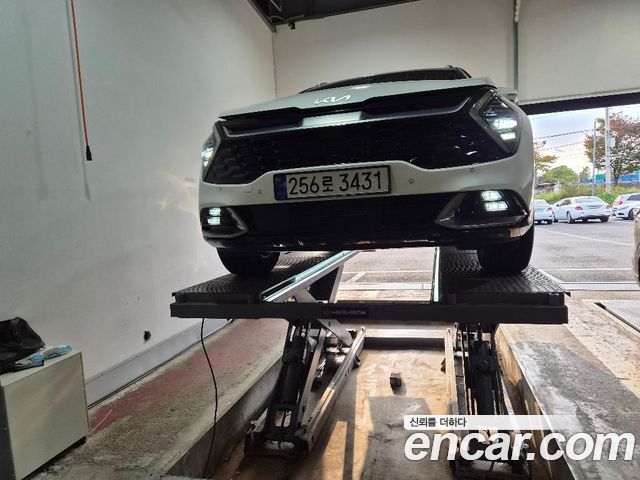 Kia Sportage 2023 — photo 1