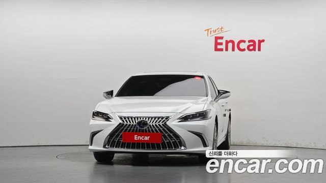 Lexus ES 2026 — photo 3