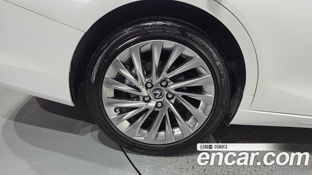 Lexus ES 2026 — photo 5