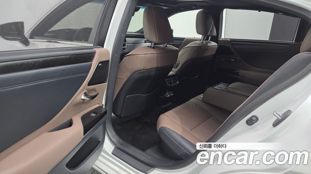 Lexus ES 2026 — photo 17