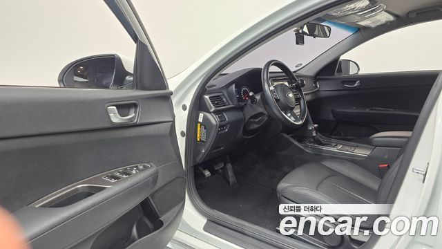Kia K5 2019 — photo 13