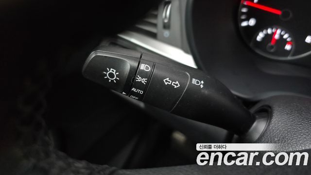 Kia K5 2019 — photo 23
