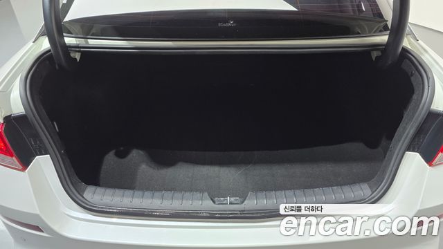 Kia K5 2019 — photo 26