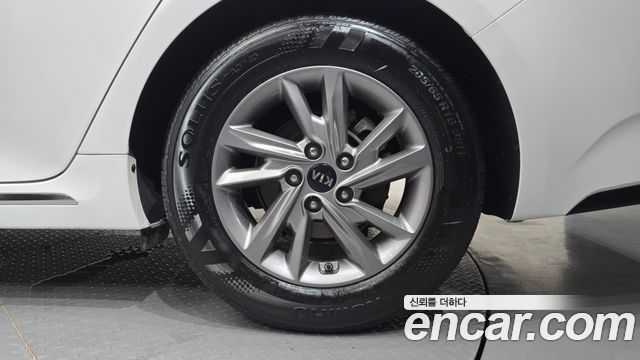 Kia K5 2019 — photo 7