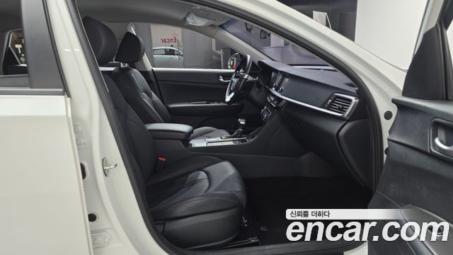Kia K5 2019 — photo 16
