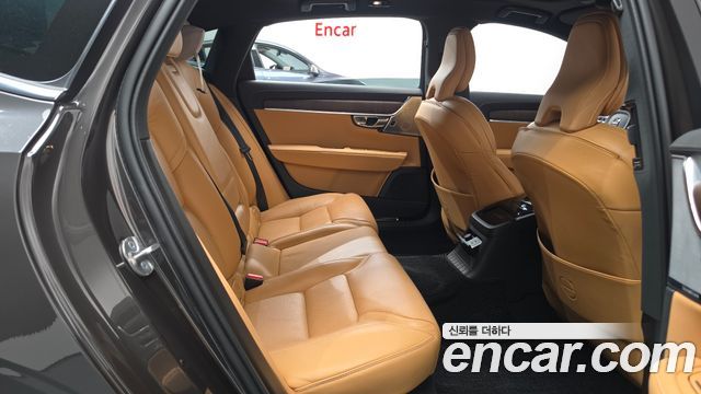 Volvo S90 2023 — photo 17