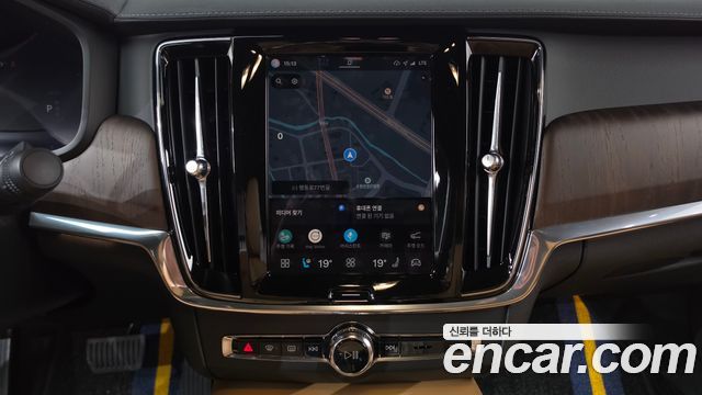 Volvo S90 2023 — photo 18