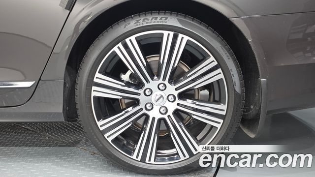 Volvo S90 2023 — photo 7