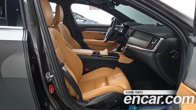 Volvo S90 2023 — photo 16