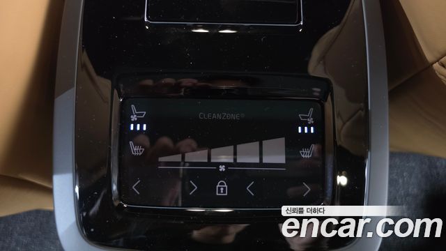 Volvo S90 2023 — photo 31