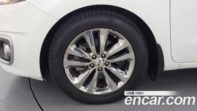 Kia Canival 2016 — photo 5