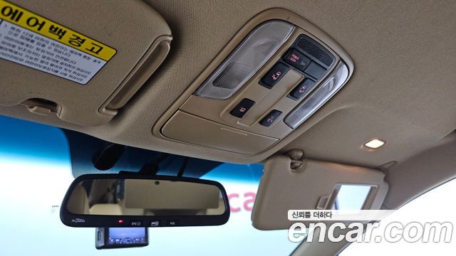 Kia Canival 2016 — photo 21