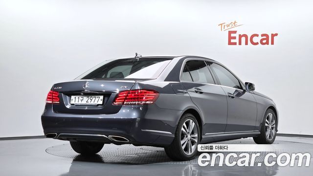 Mercedes-Benz E-Class 2016 — photo 2