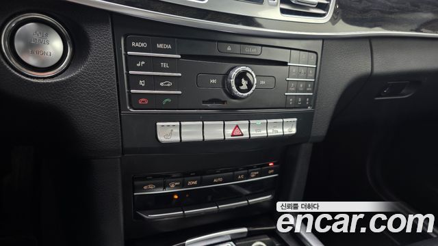 Mercedes-Benz E-Class 2016 — photo 25