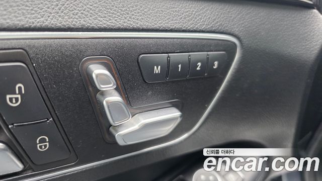 Mercedes-Benz E-Class 2016 — photo 26