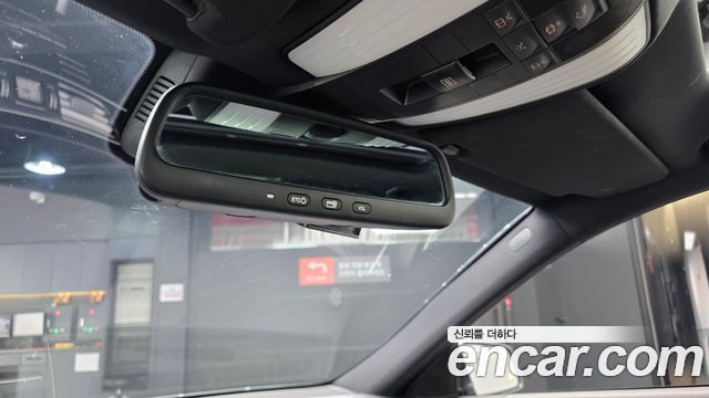 Mercedes-Benz E-Class 2016 — photo 32