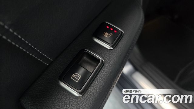 Mercedes-Benz E-Class 2016 — photo 33