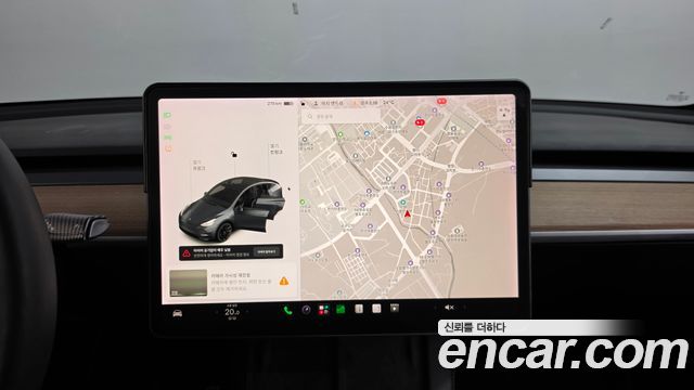 Tesla Model Y 2021 — photo 18