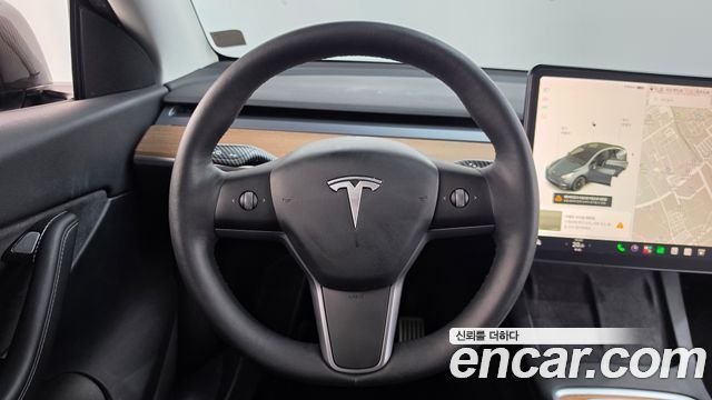 Tesla Model Y 2021 — photo 19