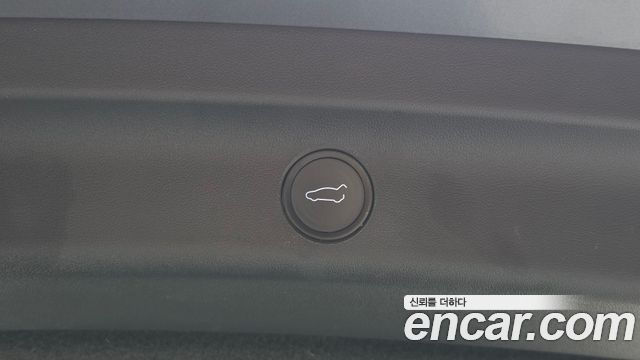 Tesla Model Y 2021 — photo 23