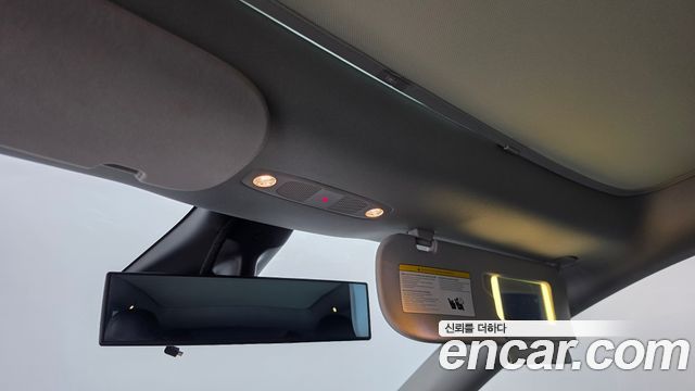 Tesla Model Y 2021 — photo 24