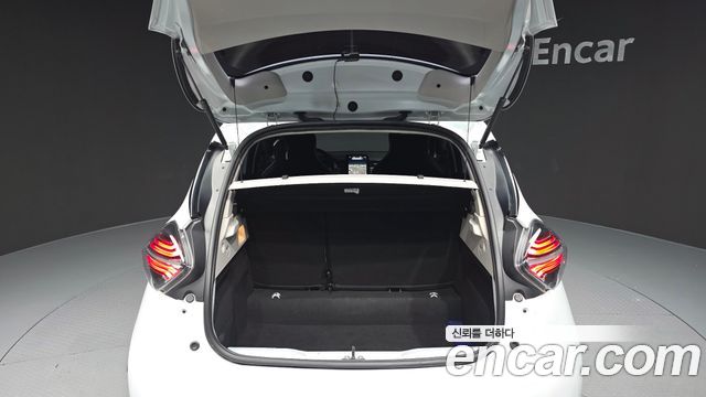 Renault Korea Zoe 2021 — photo 20