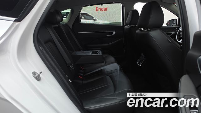 Hyundai Sonata 2024 — photo 17