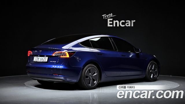 Tesla Model 3 2022 — photo 2