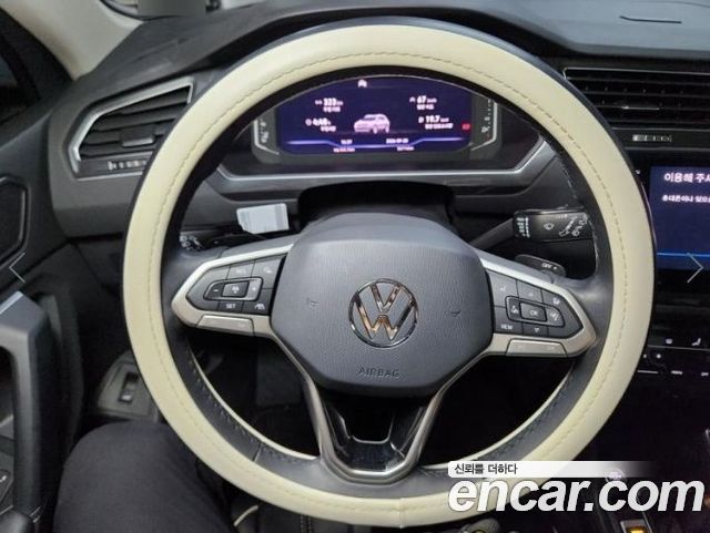 Volkswagen Tiguan 2024 — photo 8