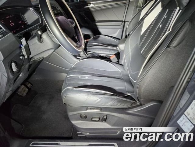 Volkswagen Tiguan 2024 — photo 14
