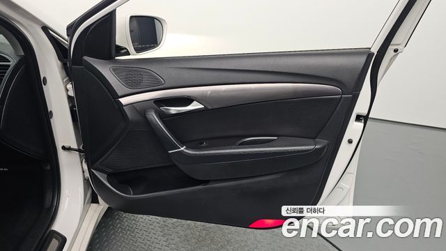 Hyundai i40 2014 — photo 14
