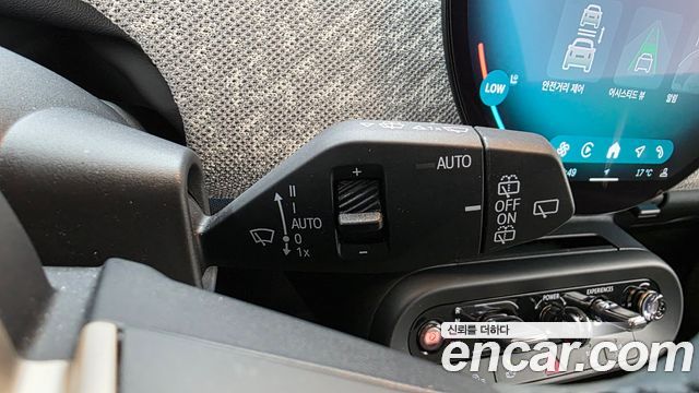 Mini Cooper 2024 — photo 25