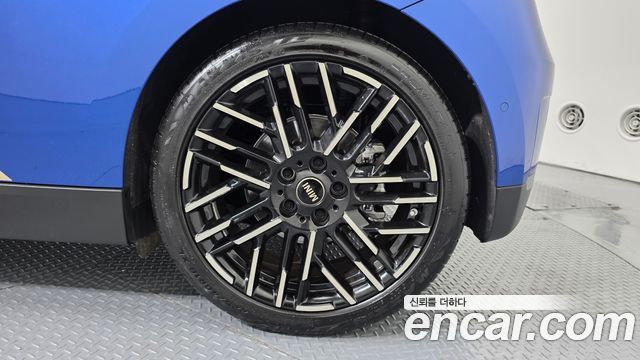Mini Cooper 2024 — photo 7