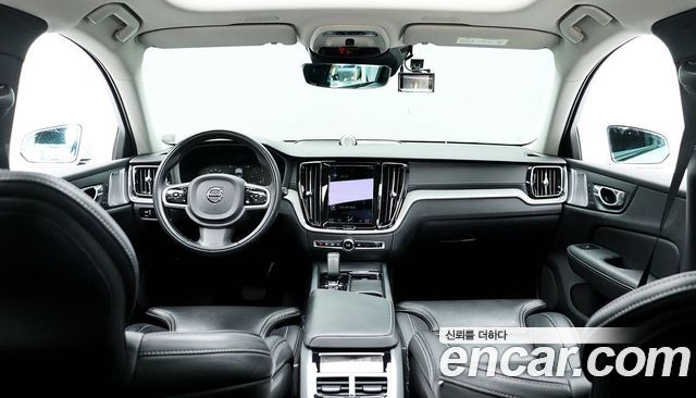 Volvo V60 2022 — photo 7