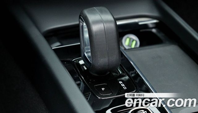 Volvo V60 2022 — photo 9