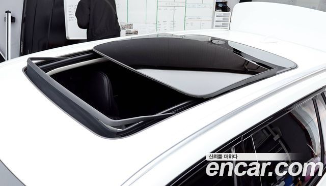 Volvo V60 2022 — photo 11