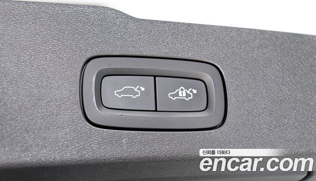 Volvo V60 2022 — photo 13