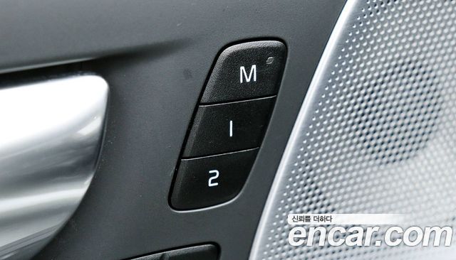Volvo V60 2022 — photo 15