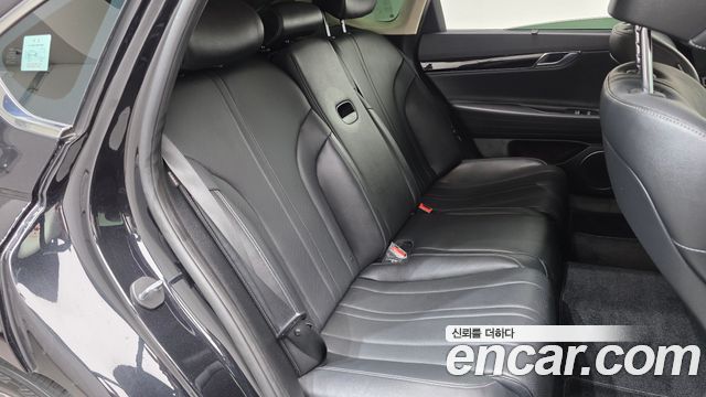 Genesis G80 2023 — photo 17