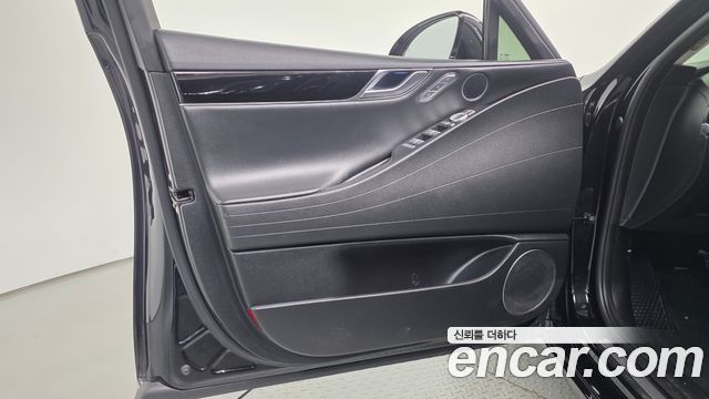 Genesis G80 2023 — photo 14