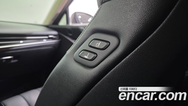 Genesis G80 2023 — photo 27