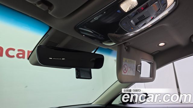 Genesis G80 2023 — photo 30