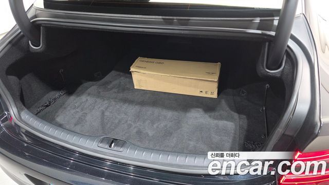 Genesis G80 2023 — photo 31