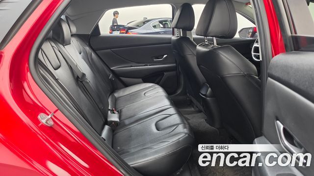 Hyundai AVANTE 2022 — photo 17